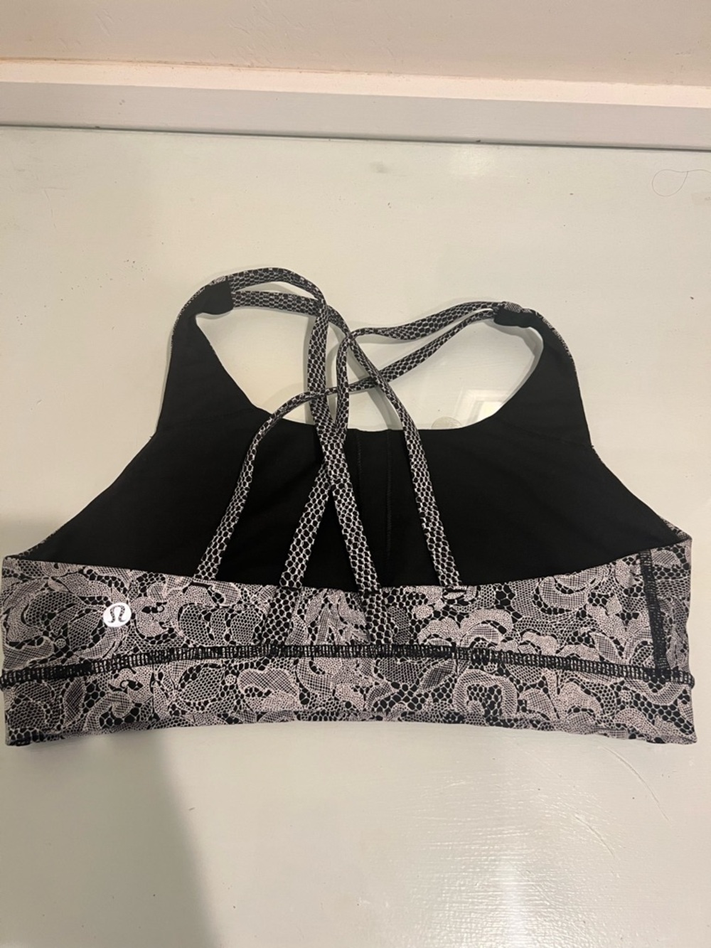 Lululemon Lace Pattern Bra - Picture 4 of 5